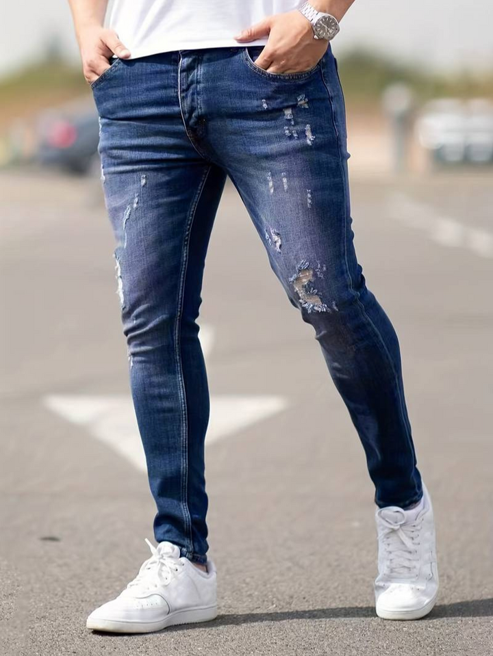 Beau | Men’s Distressed Jeans | Casual Fit